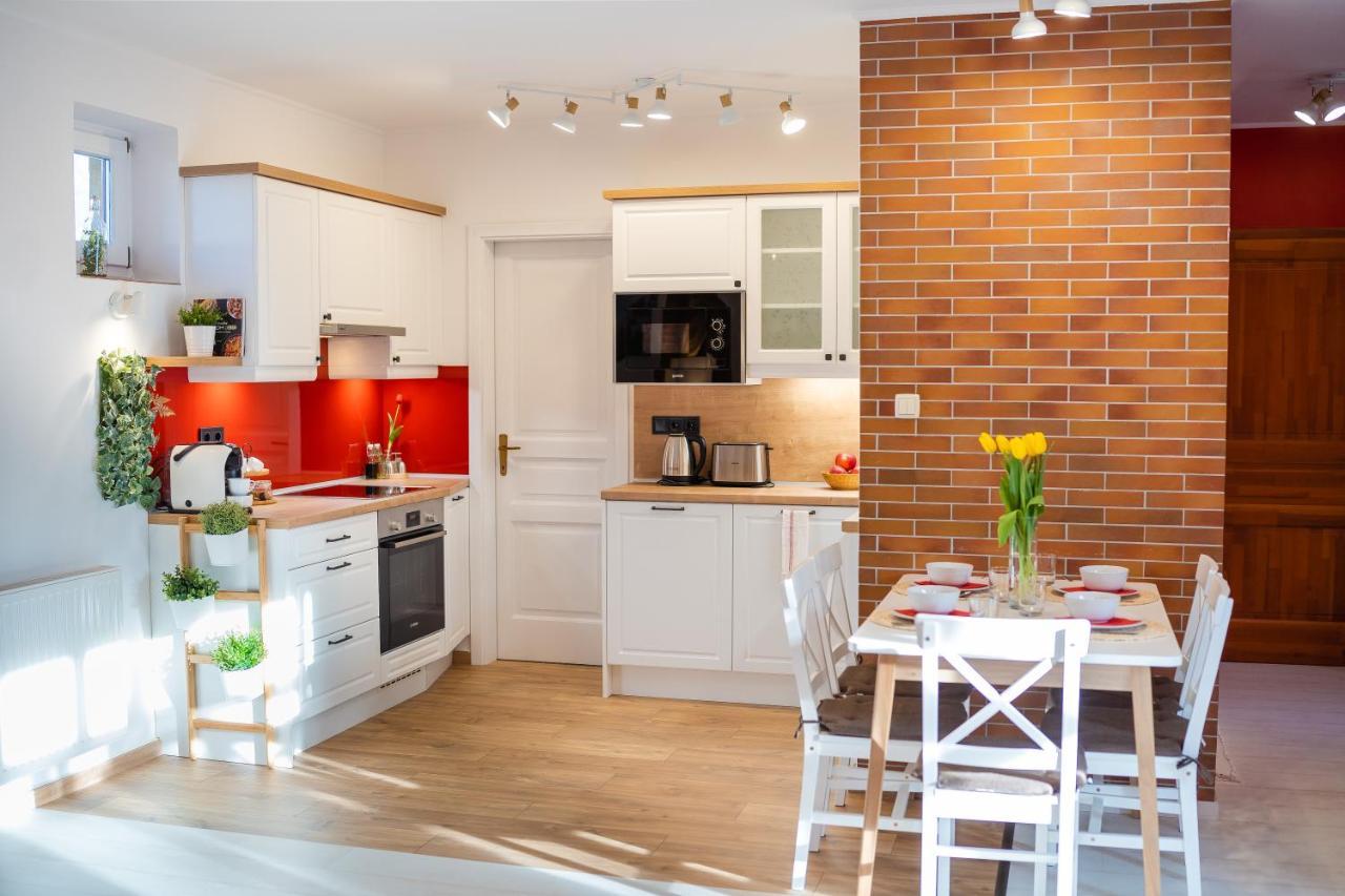 Sara-Lux Apartman Nyarliget Buitenkant foto