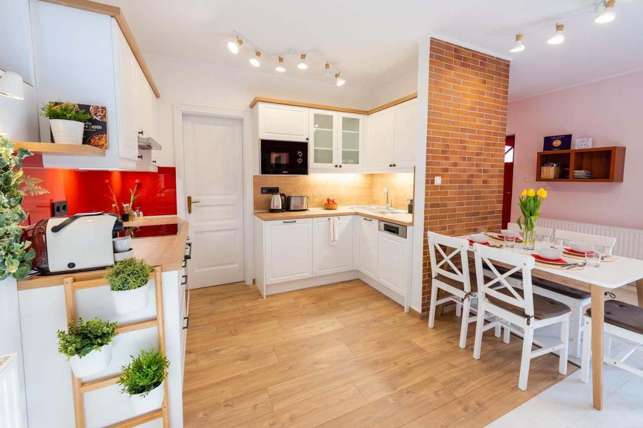 Sara-Lux Apartman Nyarliget Buitenkant foto