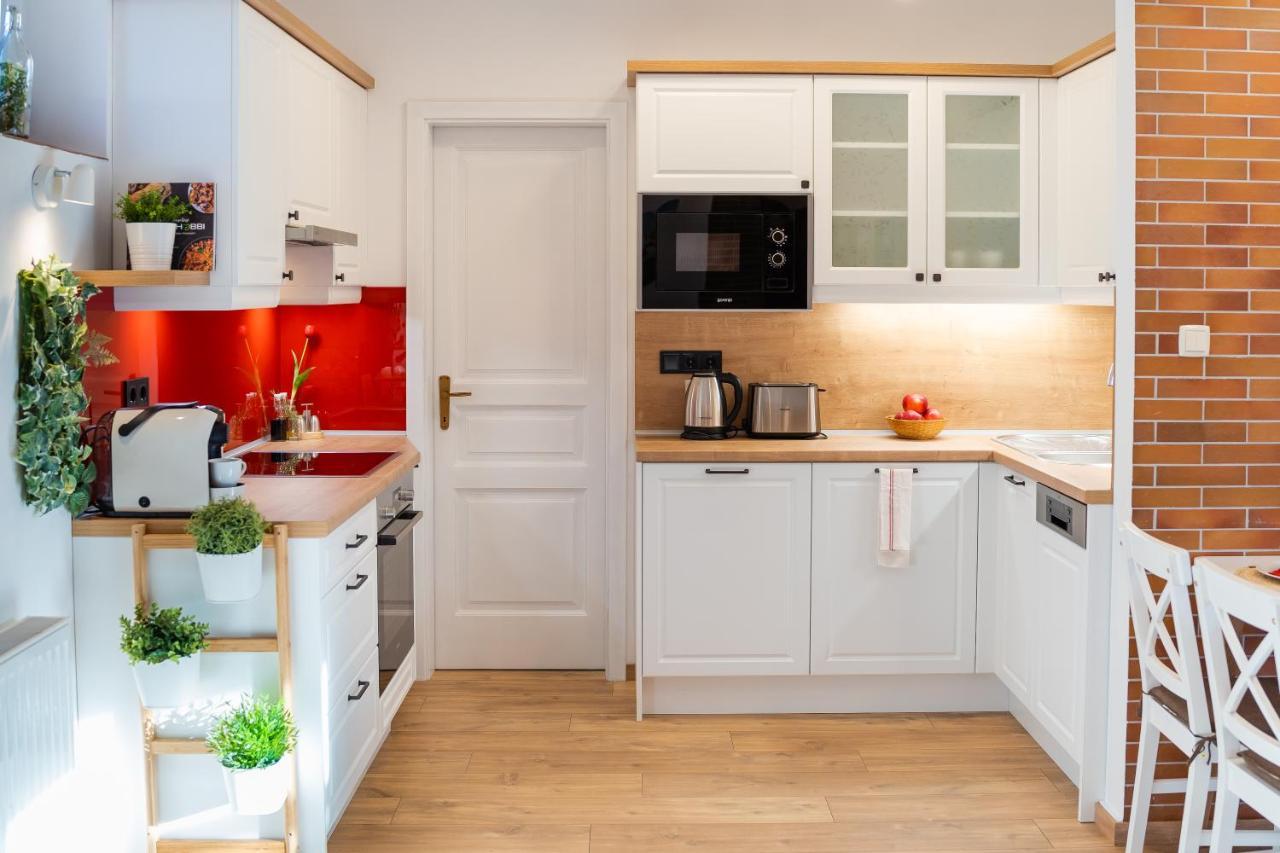 Sara-Lux Apartman Nyarliget Buitenkant foto