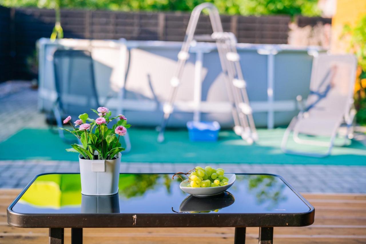 Sara-Lux Apartman Nyarliget Buitenkant foto