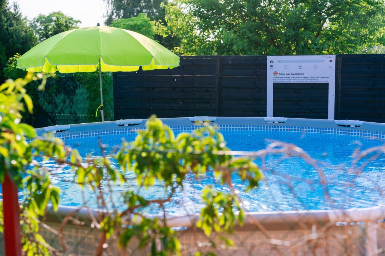 Sara-Lux Apartman Nyarliget Buitenkant foto